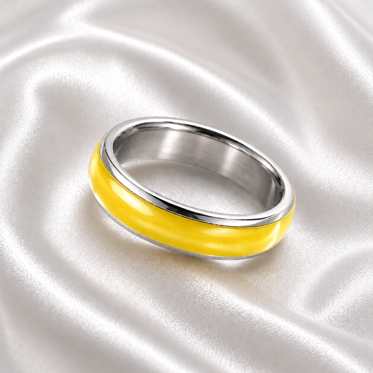 Princess Band (glow) Ring